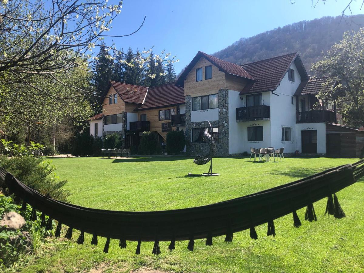 מלון בראן Garden Retreat (Adults Only) מראה חיצוני תמונה