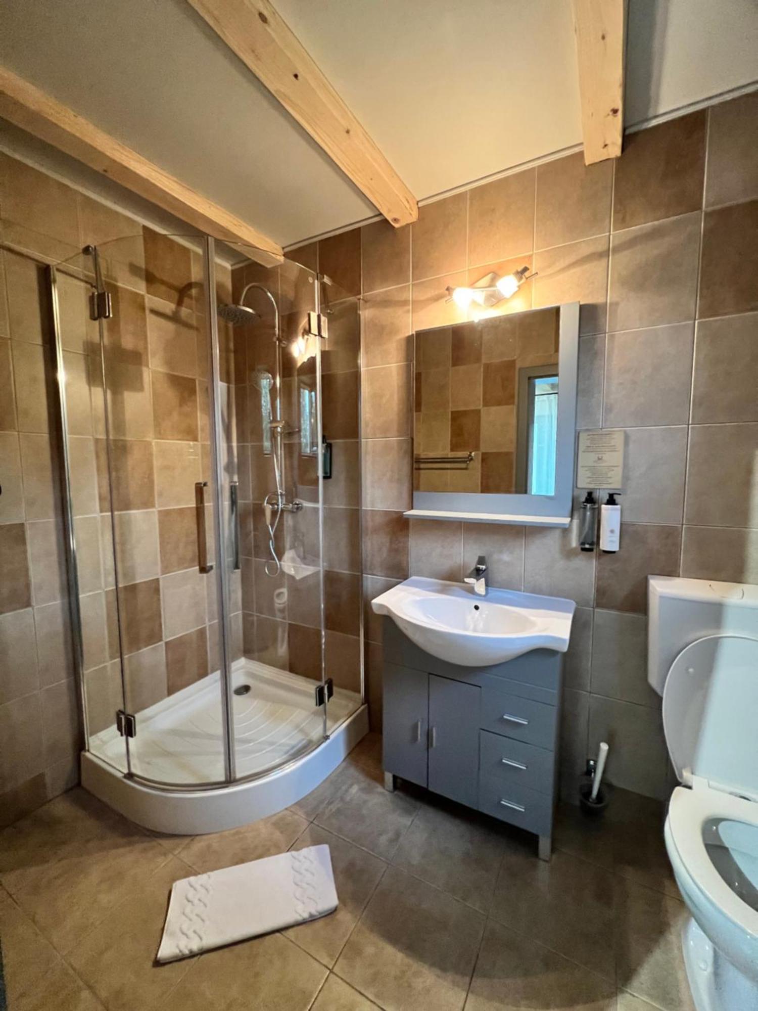 מלון בראן Garden Retreat (Adults Only) מראה חיצוני תמונה