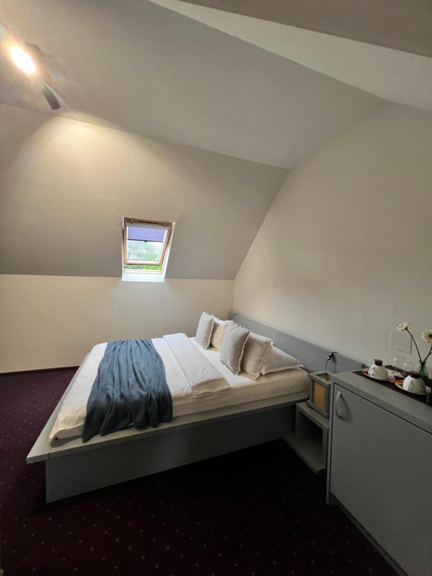 מלון בראן Garden Retreat (Adults Only) מראה חיצוני תמונה