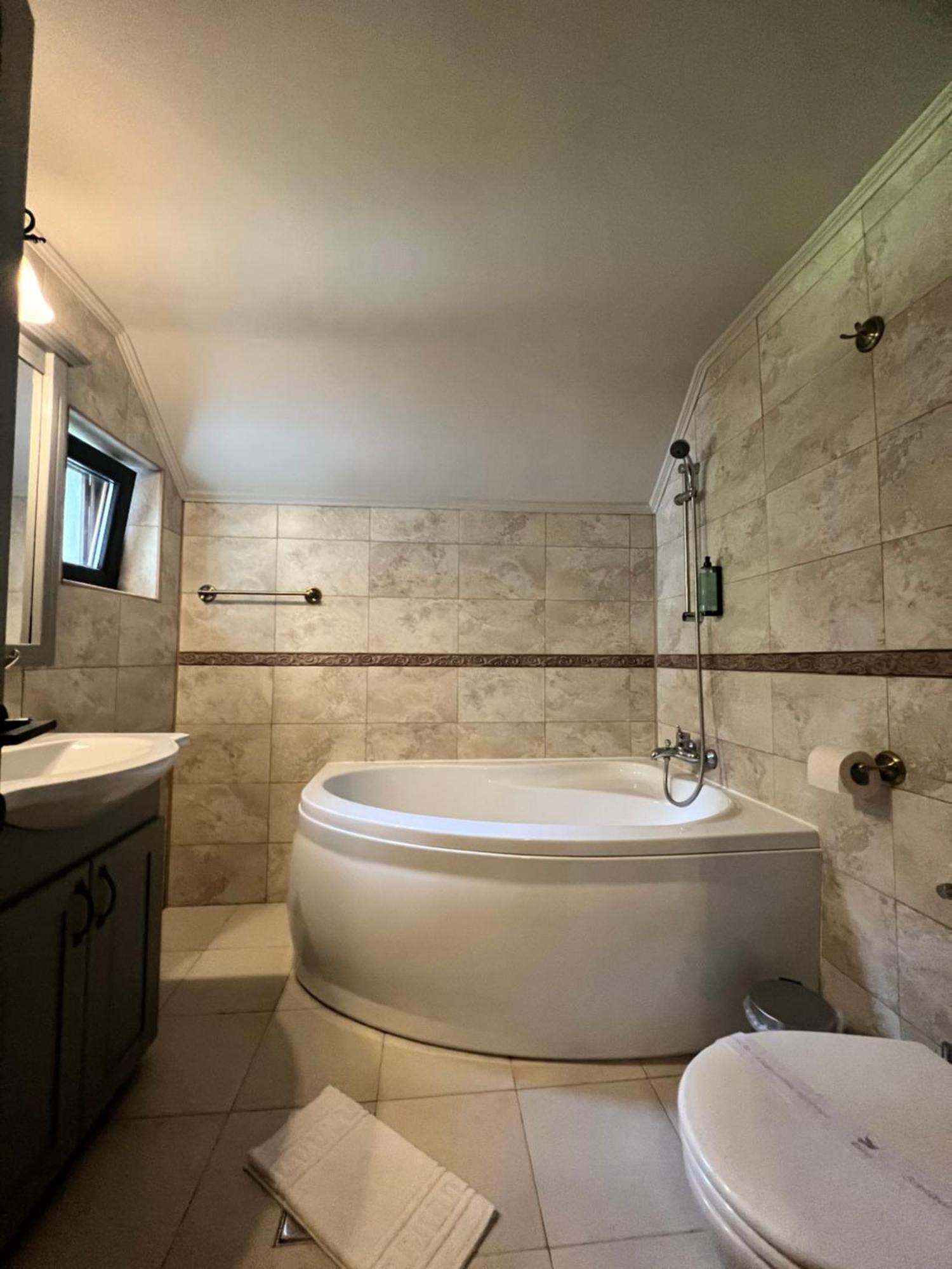מלון בראן Garden Retreat (Adults Only) מראה חיצוני תמונה