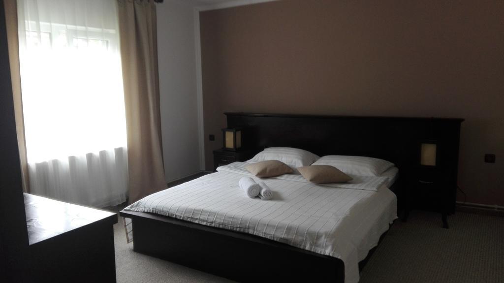 מלון בראן Garden Retreat (Adults Only) מראה חיצוני תמונה